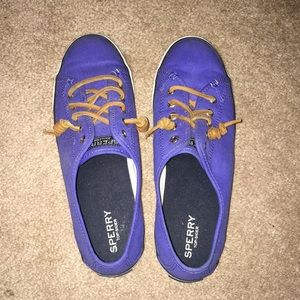 Blue sperrys!!
